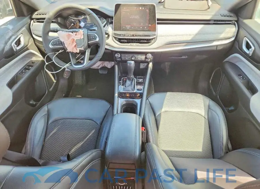3C4NJDBN8ST586262# 8
