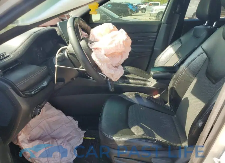 3C4NJDBN9RT142561# 7