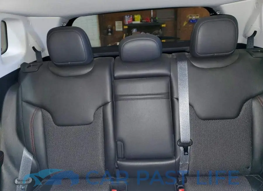 3C4NJDDB1JT192345# 10