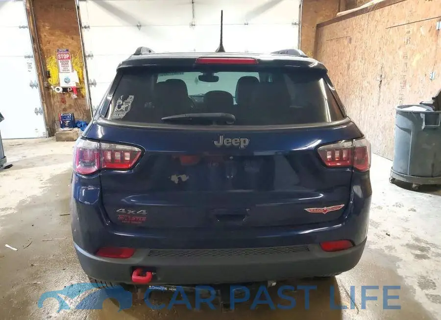 3C4NJDDB1JT192345# 6