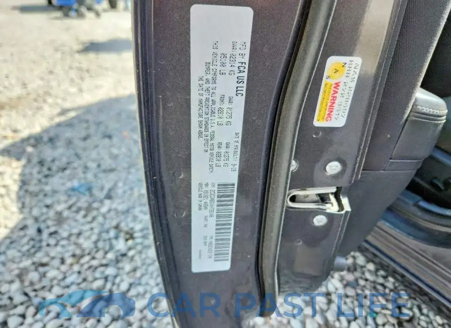 2C3CDXBG1KH726148# 12