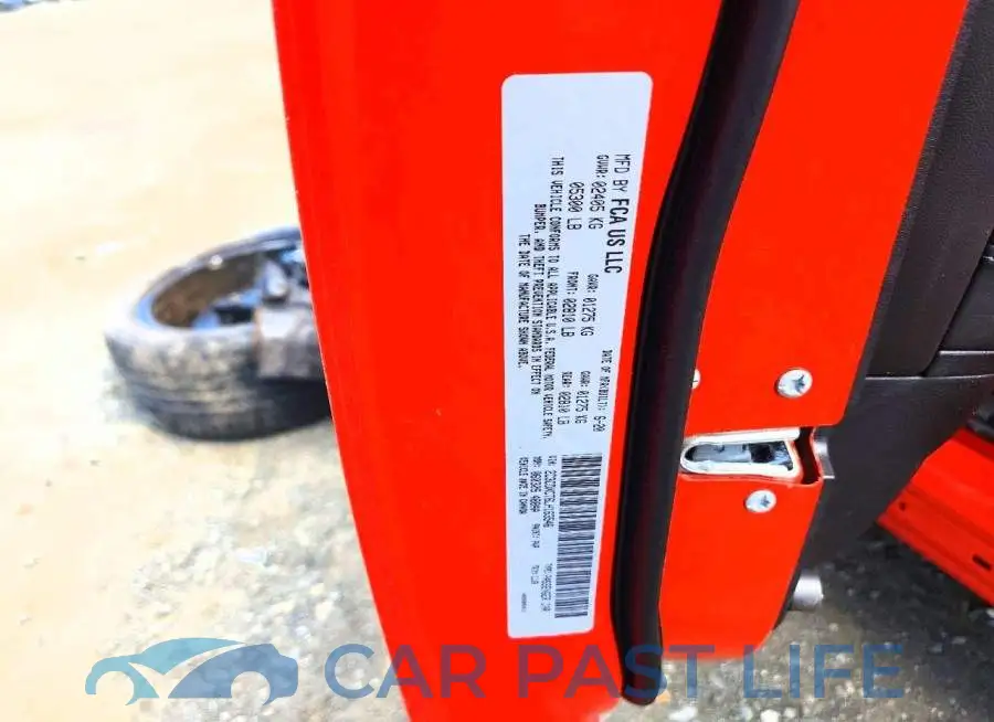 2C3CDXCT6LH163546# 12