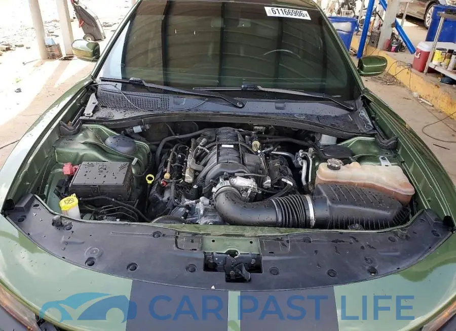 2C3CDXCTXNH146042# 11