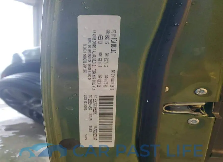 2C3CDXJG1KH523701# 12