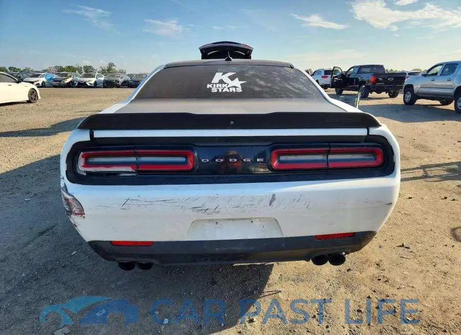 2C3CDZFJ4JH116177# 6