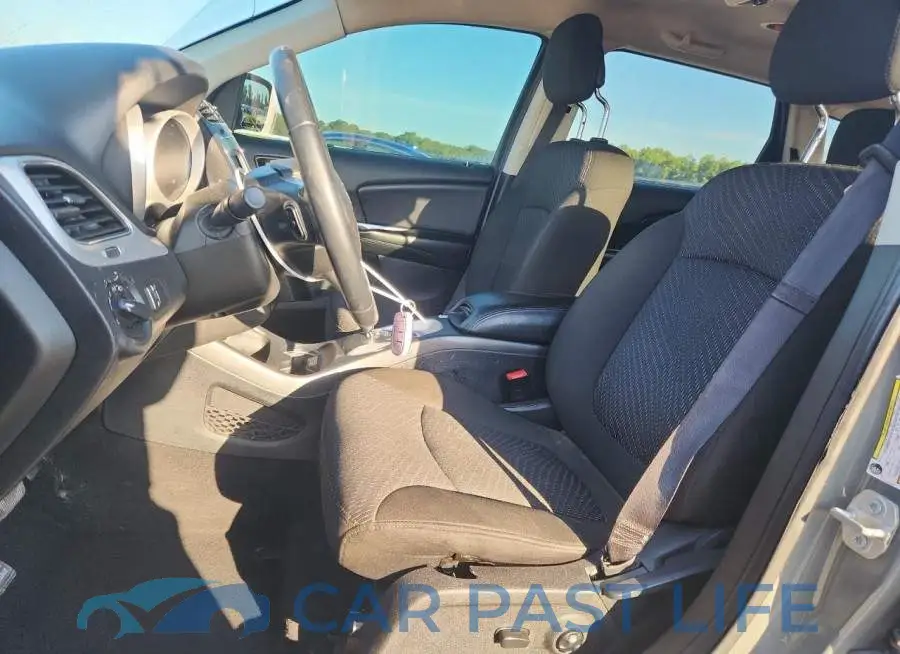3C4PDCAB1LT277347# 7