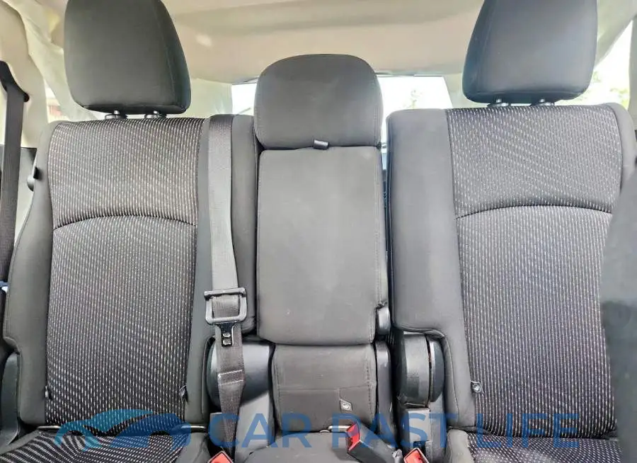 3C4PDCAB3LT207073# 10