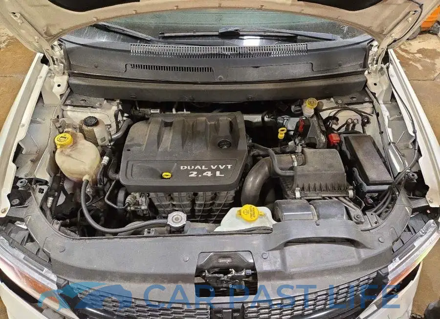 3C4PDCABXJT445127# 12