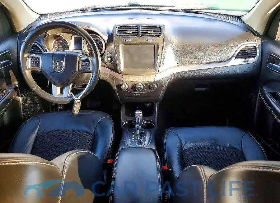 3C4PDCGBXJT252063# 8