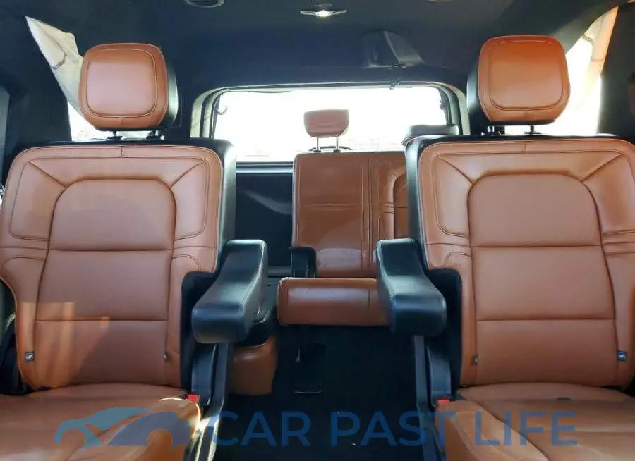 5LMJJ2LT8KEL15565# 10