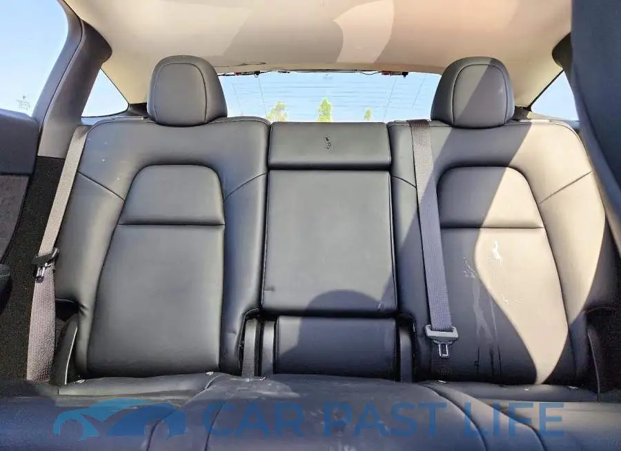 7SAYGDEE9PF922825# 10