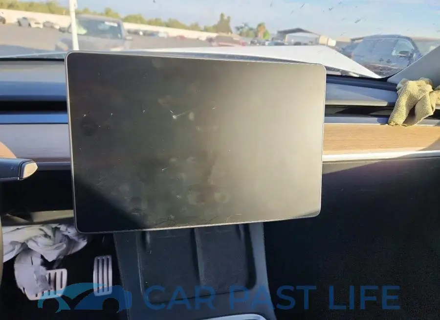 7SAYGDEF8NF406624# 9