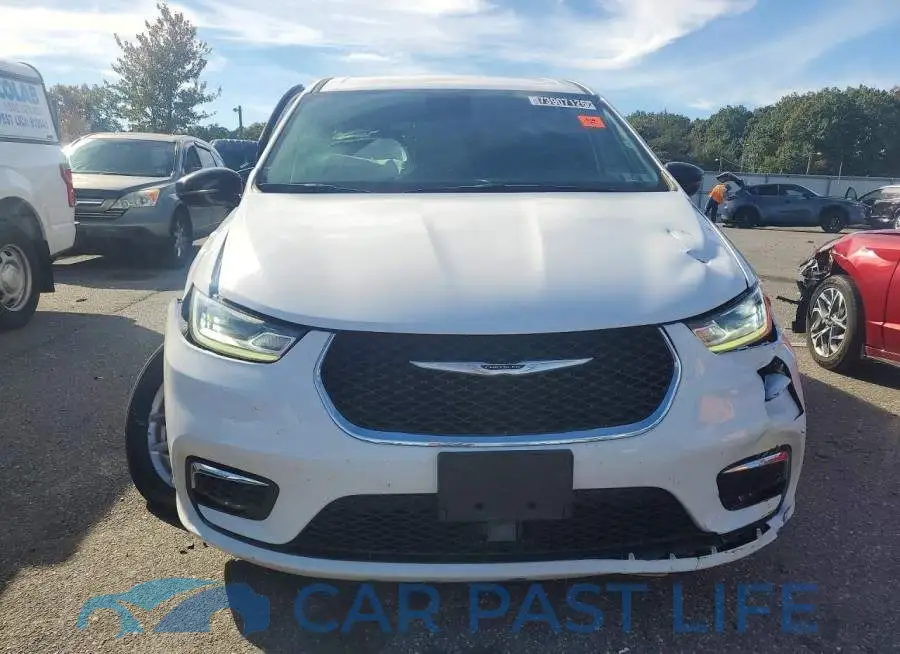 2C4RC1BG5SR561317# 5