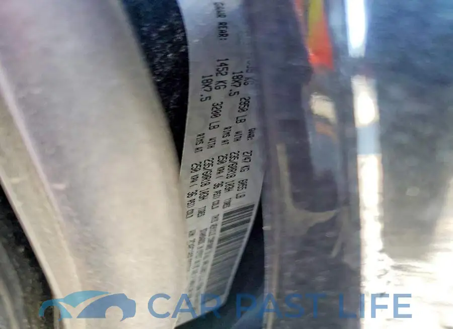 2C4RC1BG8JR353009# 13
