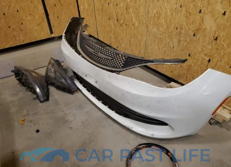 2C4RC1CGXHR599195# 13