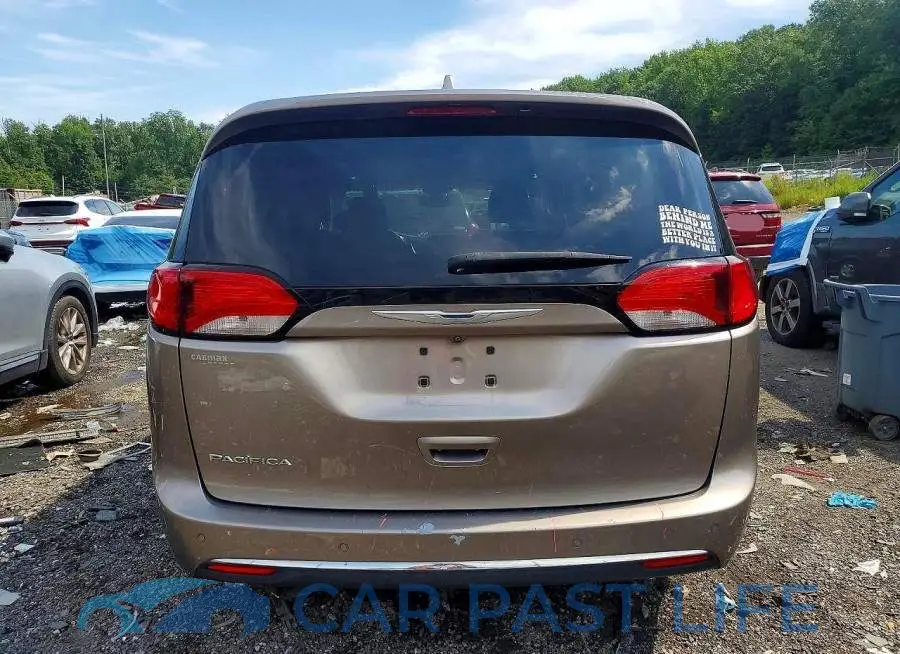 2C4RC1FG1JR133379# 6