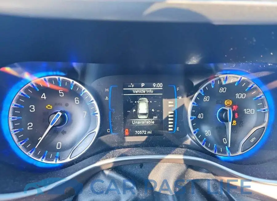 2C4RC1FG2JR129017# 9