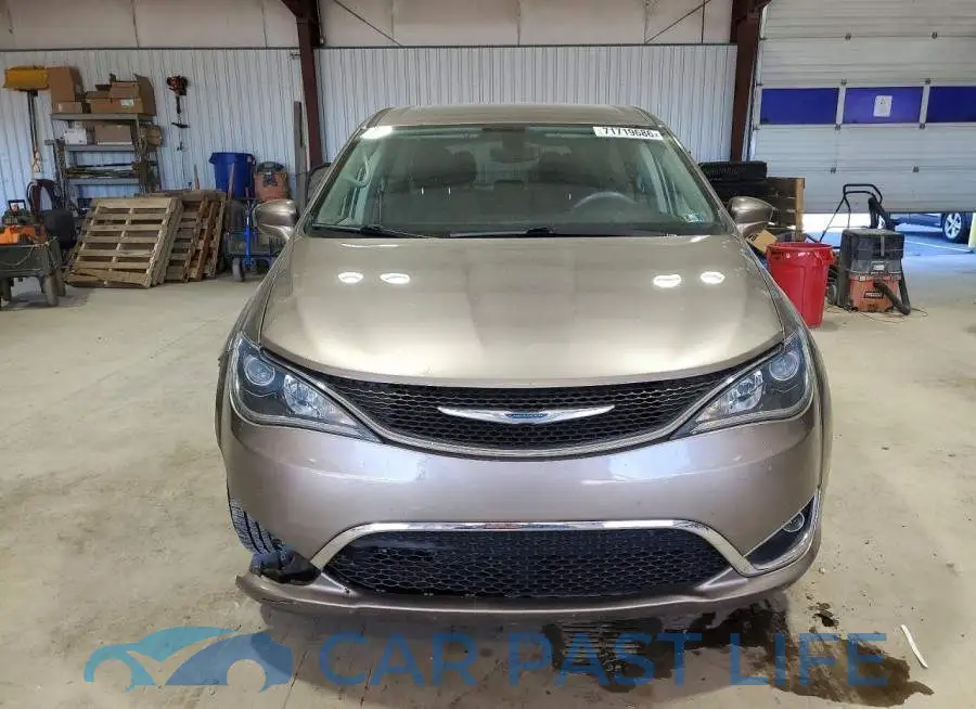 2C4RC1FG2JR261906# 5