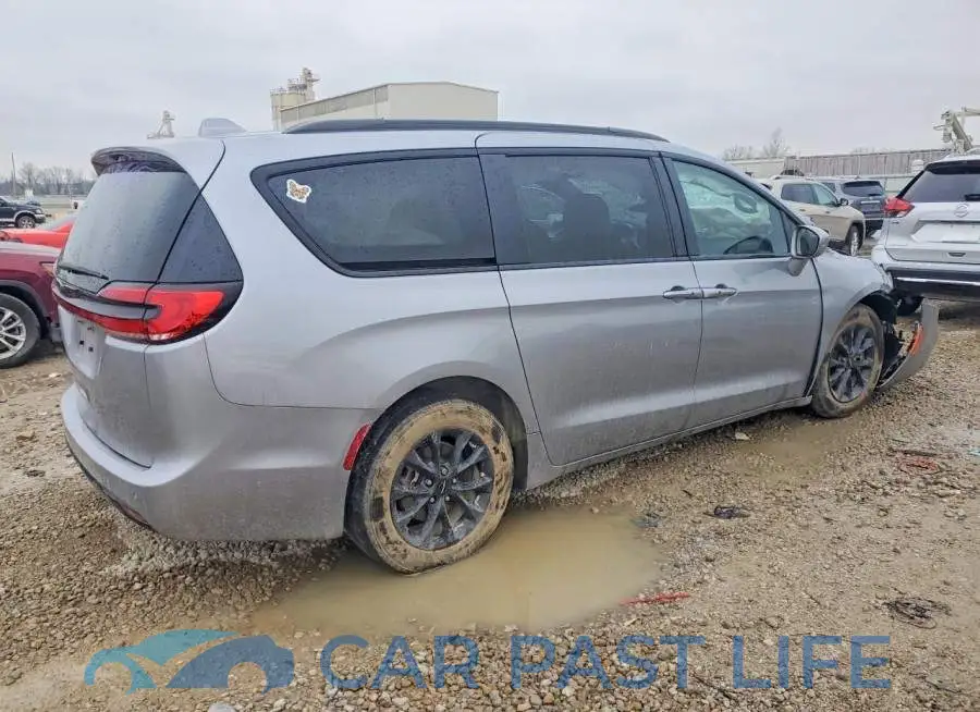 2C4RC1FG3MR513053# 3