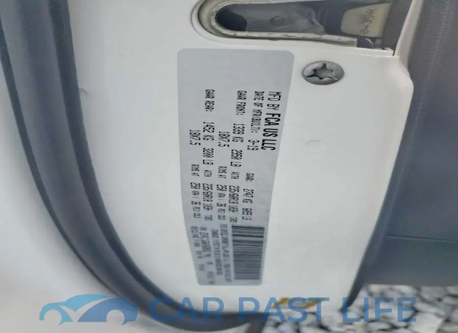 2C4RC1GG6KR668532# 13