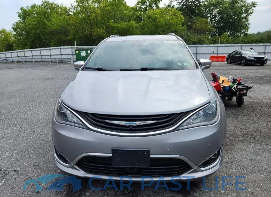 2C4RC1N70JR109642# 5