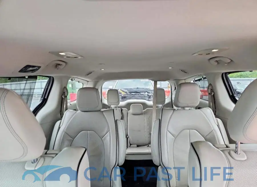 2C4RC1N70JR109642# 10