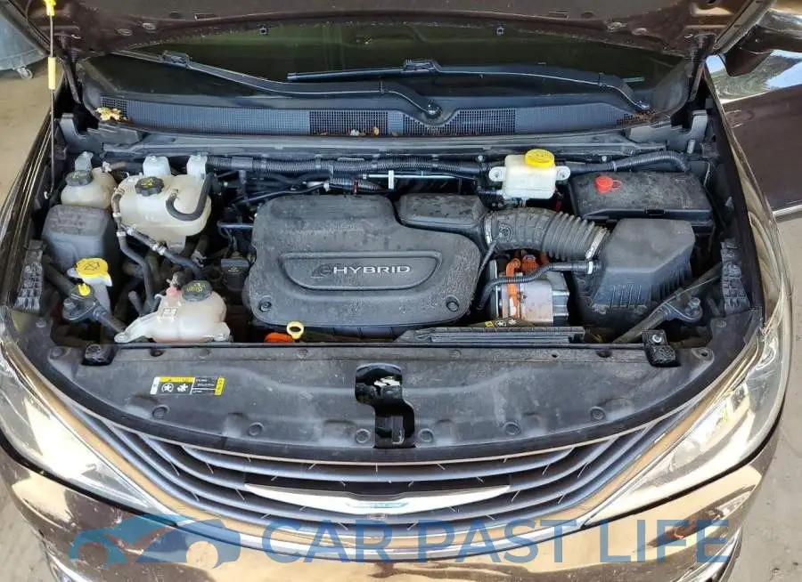 2C4RC1N73JR105245# 12