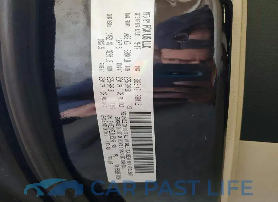 2C4RC1N73JR105245# 14