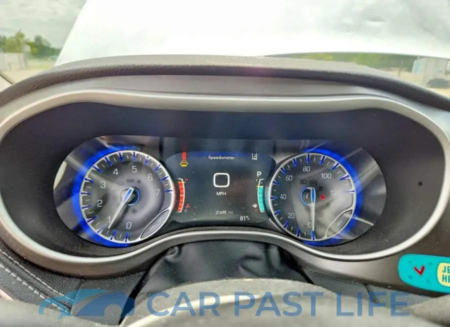 2C4RC3BG4PR527887# 9