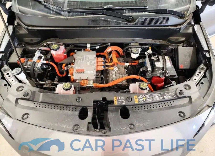 1G1FZ6S07P4202085# 12