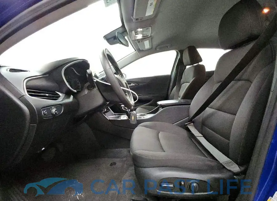 1G1ZD5ST1PF242330# 7