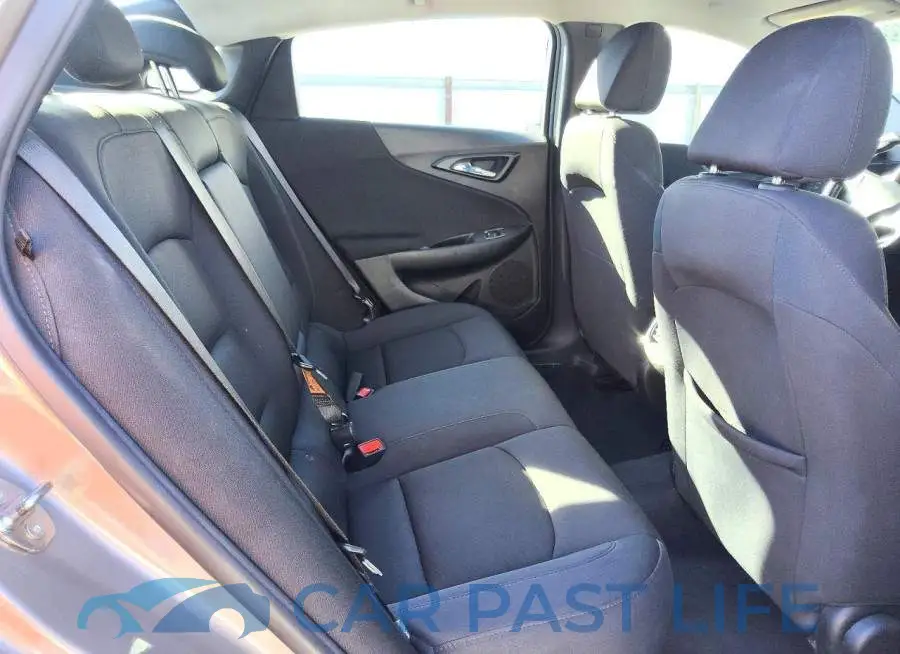 1G1ZD5ST3PF186066# 10