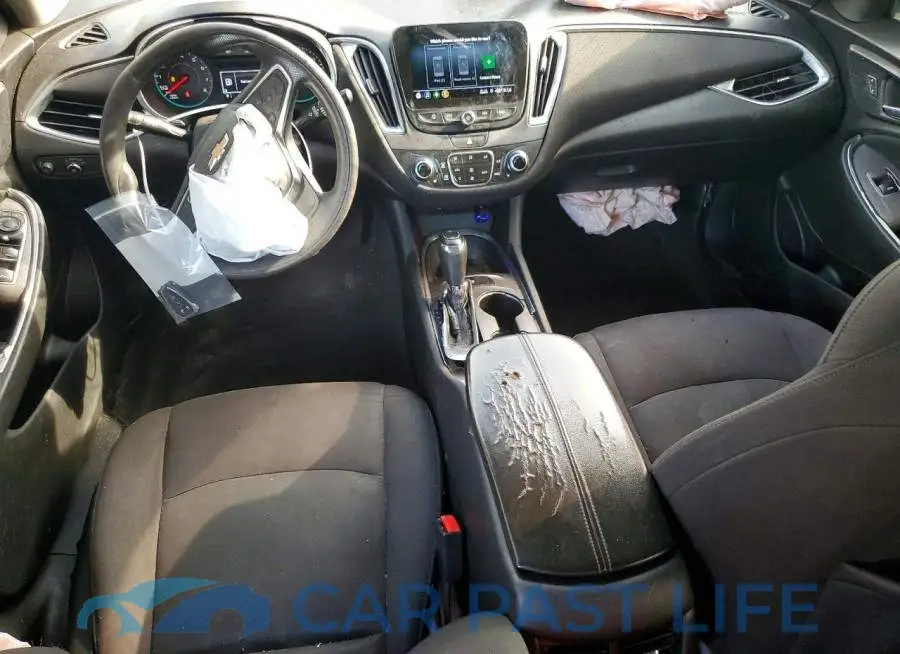 1G1ZD5ST7KF135100# 8