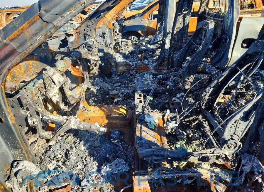 1GNSKEKDXMR236910# 7