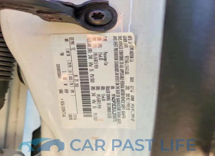 1FADP3E20JL255875# 12