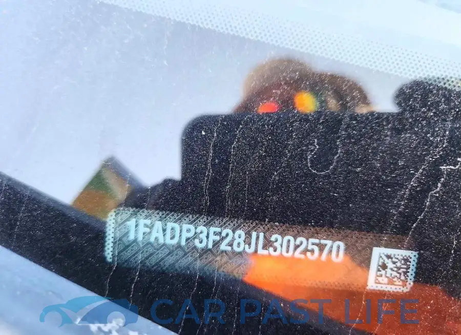 1FADP3F28JL302570# 12