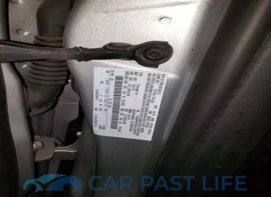 1FADP3F2XJL329107# 12