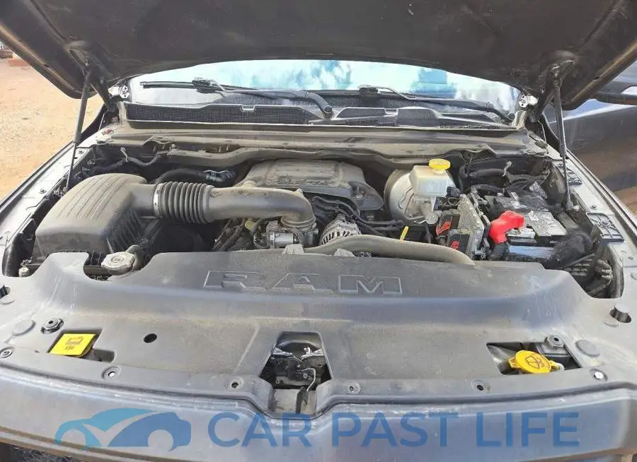 1C6SRFLT5KN694608# 11