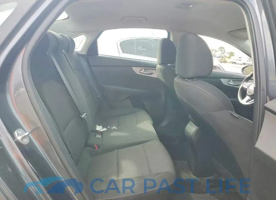3KPF24AD4RE699554# 10