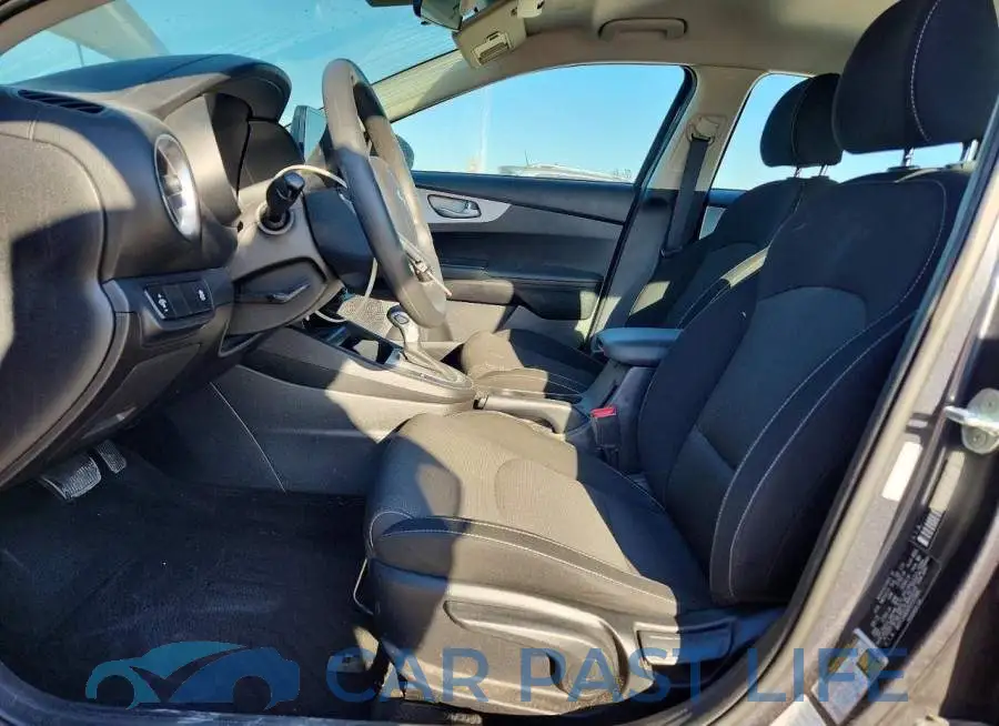 3KPF24AD6PE527846# 7