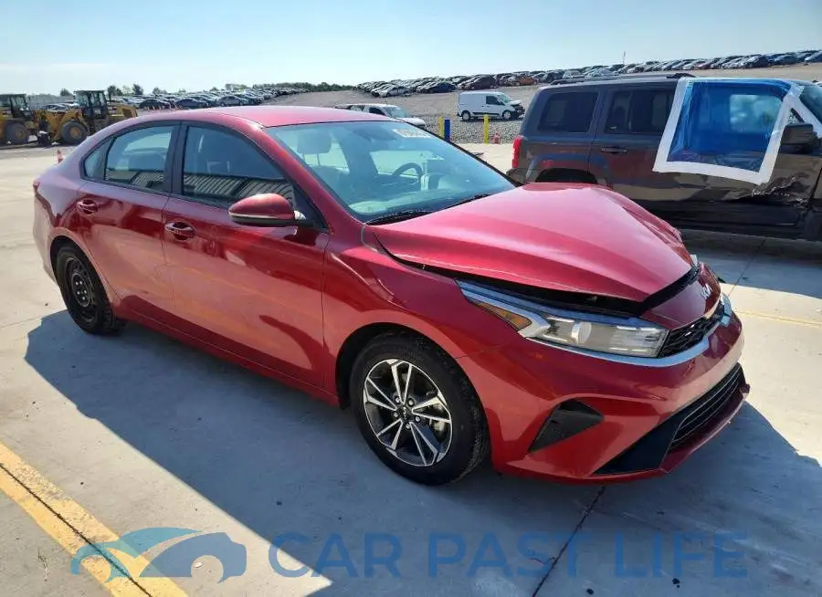 3KPF24AD6RE818141# 4