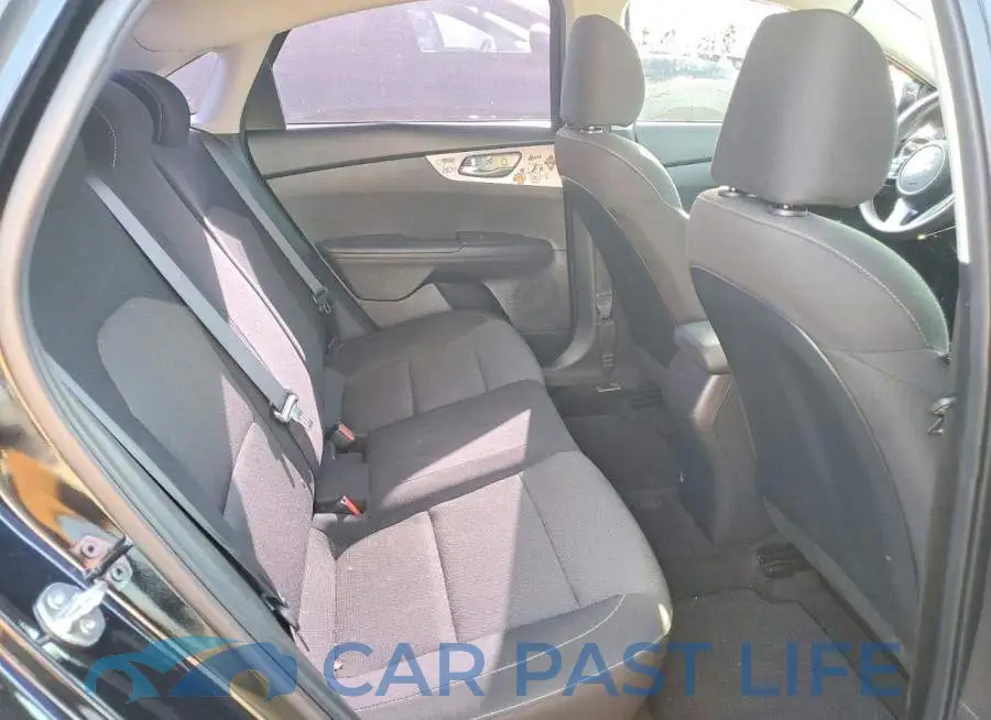 3KPF24AD8RE753941# 10
