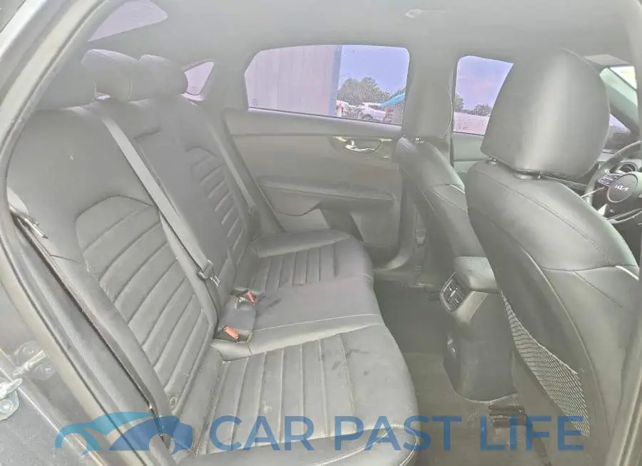 3KPF54AD8RE725080# 10