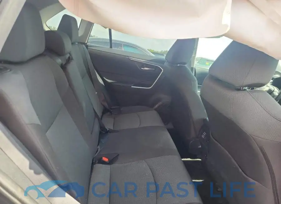 2T3P1RFV8SW503079# 11