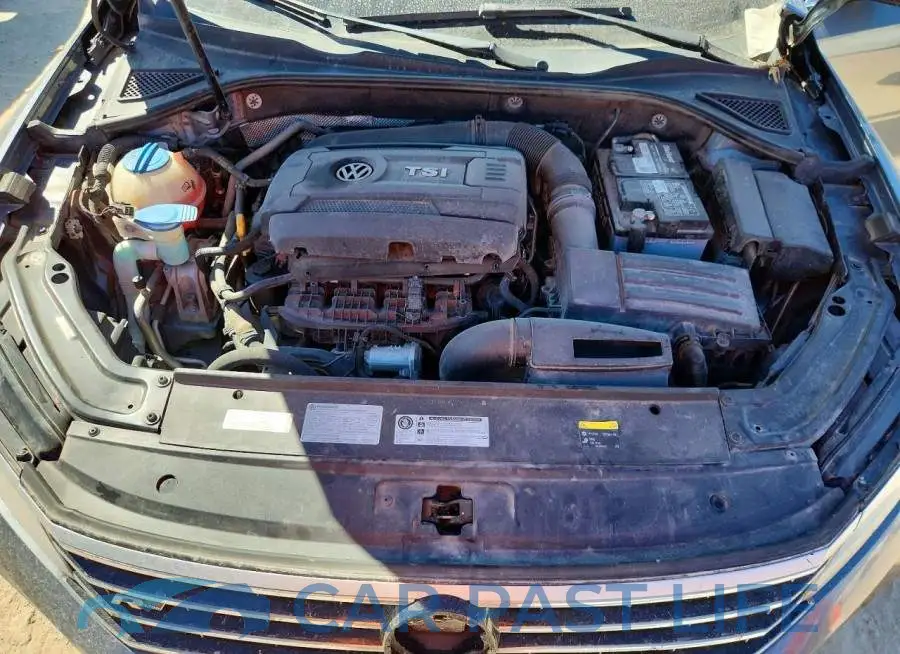 1VWDT7A33HC063238# 11