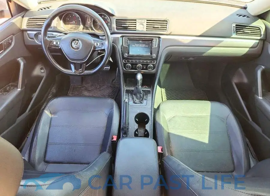 1VWDT7A33HC063238# 8