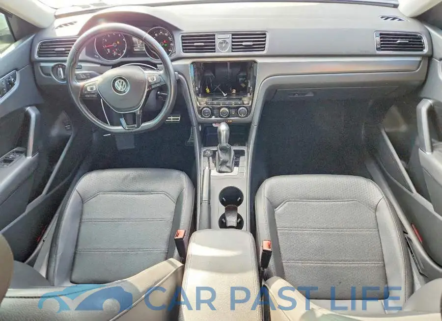 1VWDT7A39HC004095# 8
