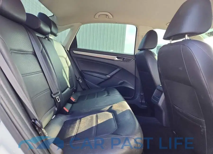 1VWDT7A39HC004095# 10