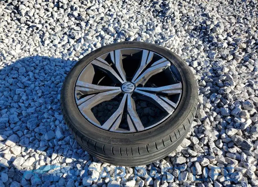 1VWSA7A39MC011085# 12