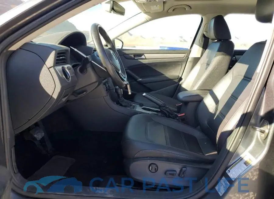 1VWSA7A39MC011085# 7
